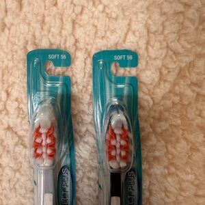 Aquafresh Deep-Action Medium Bristles Toothbrush Gumline Reach Flexible 1990 vtg